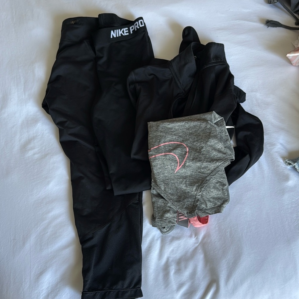 Nike athletic bundle (xs)
